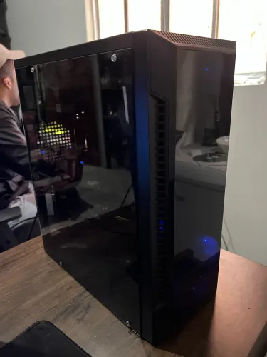 PC Gamer16GB RAM, GTX 1050 Ti, SSD 240GB