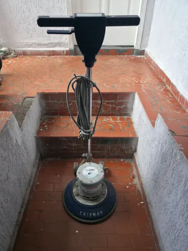 Enceradeira industrial Romher Crismar Allclean 350<br>