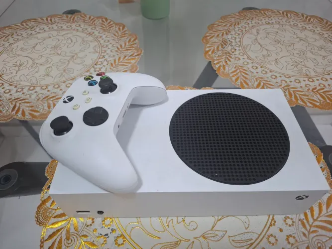 Xbox Series S Semi-novo 