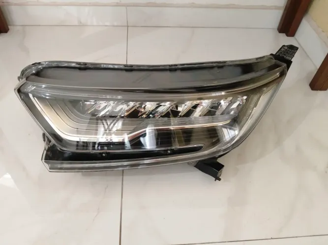 Farol do Honda CRV original lado esquerdo Full led estou em Osasco