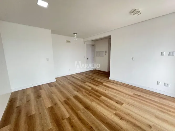 Apartamento com 2 dormitórios à venda no bairro São João em Itajaí