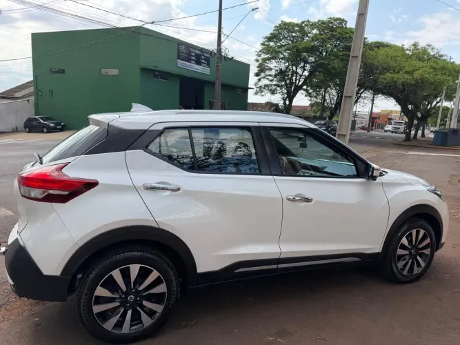 Nissan Kicks SL 1.6 16V Flexstar 5P Aut. 2020