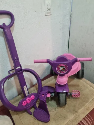 Triciclo motoca infantil 