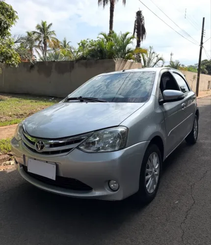Toyota Etios X 1.3 Flex 16V 5P Mec. 2017