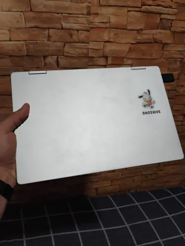 Galaxy Book2 360 - 2 em 1 - 512GB SSD NVMe - 8GB Ram - 13,3" Amoled