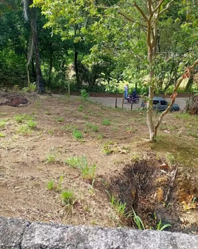 Vende-se lote com 511m² 