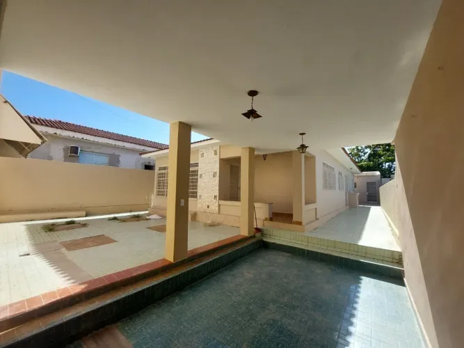 Casa com 4 dormitórios para alugar, 150 m² por R$ 3.000,00/mês - Centro - Mogi Guaçu/SP