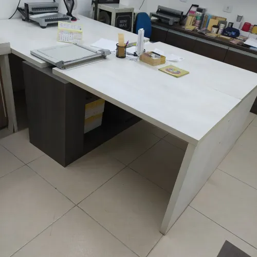 Mesa para escritório