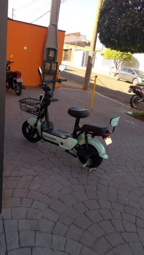 Scooter Klosh Ravi