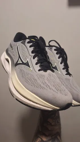 TENIS MIZUNO WAVE CREATION 26 TAMANHO 40 BR (VENDA SÓ PRESENCIAL E NÃO ACEITO OFERTA)