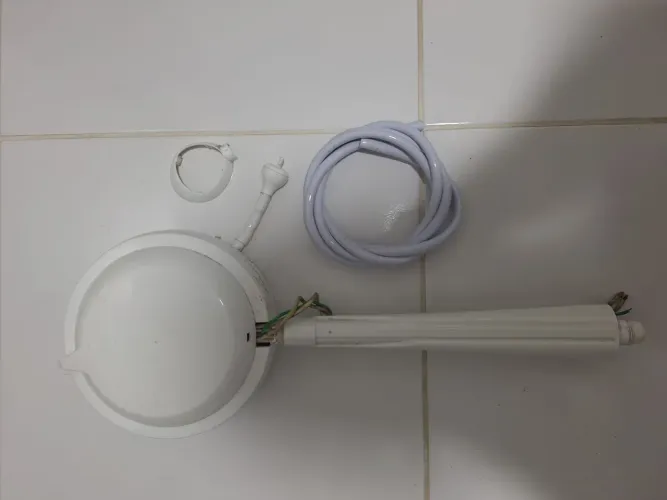 Vendo ou troco Chuveiro elétrico Lorenzetti ducha fashion 6800w