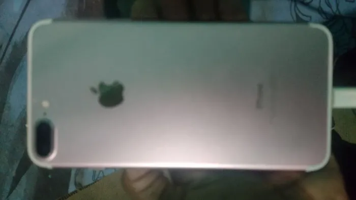 iPhone 7 plus 450$ todo bom