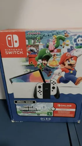 ? Nintendo Switch em excelente estado - Pouco uso!