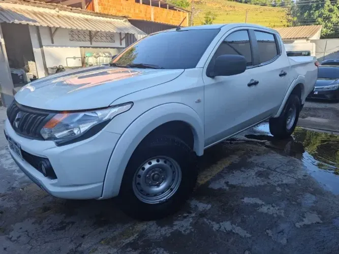 Mitsubishi L200 Triton Sport GLS 2.4 CD Diesel Aut. 2023