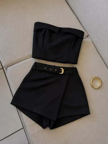 CONJUNTO FEMININO PRETO | SHORTS-SAIA + CROPPED + CINTO DOURADO ?