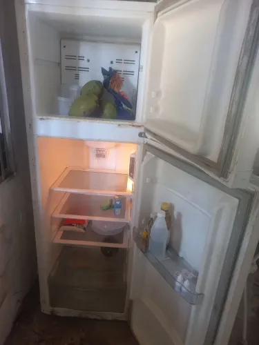 Vendo geladeira cônsul