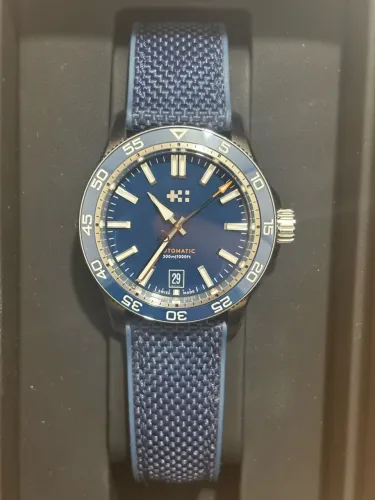 Christopher Ward C60 Trident Pro 300 38mm - Full Set