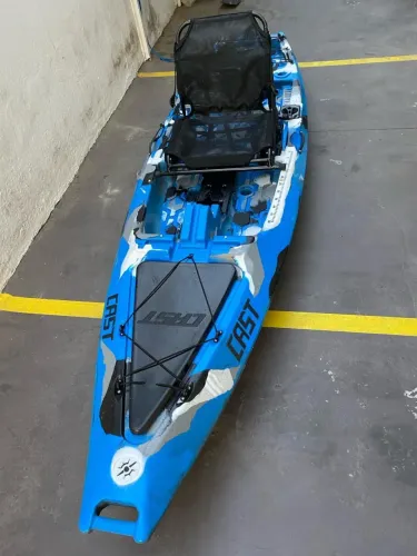 Caiaque para pesca usado apenas 1 vez!