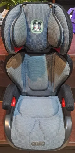 Cadeirinha infantil para carro marca BURIGOTTO