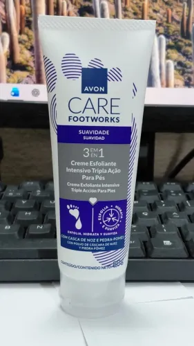 Creme Esfoliante Intensivo tripla ação p/ os pés Avon Care Footworks 80g novo por R$ 15,00