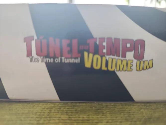 BOX TÚNEL DO TEMPO LACRADO