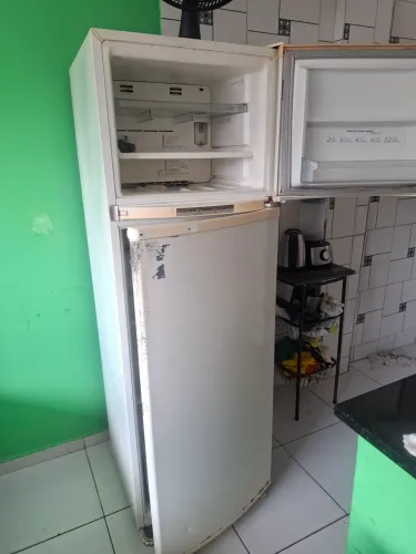 Geladeira Brastemp 370 l frost free