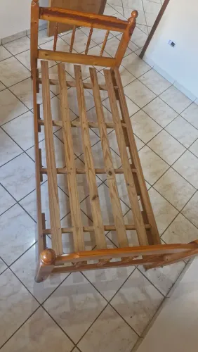 Cama solteiro usada bom estado