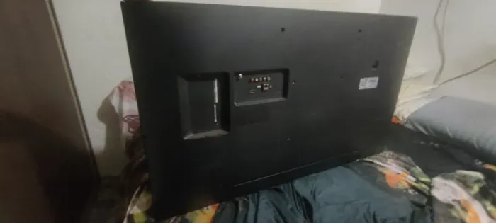 tv de 55 polegadas lg mas esta com a tela quebrada