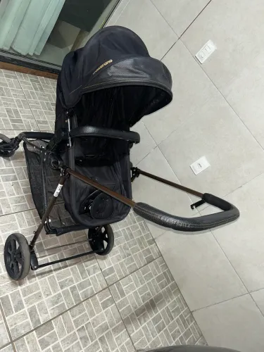 VENDO CARRINHO GALZERANO + BEBÊ CONFORTO 