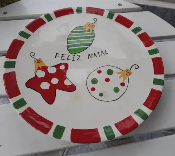 Prato para bolo em cerâmica com motivos natalinos 30,5cm diâmetro louça antiga