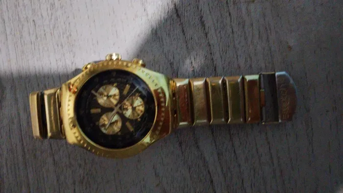 RELÓGIO SW 007 ?