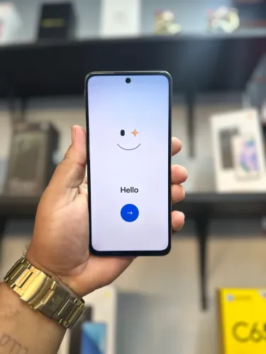Realme C75 256gb NFC 16 de ram resistente à água ?