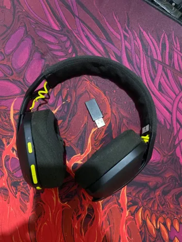 Fone de ouvido Gamer Logitech G435 lightspeed