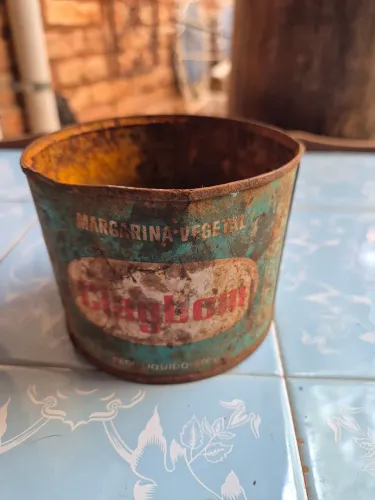 Lata antiga