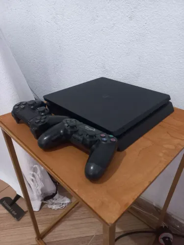 Playstation 4 slim 500GB