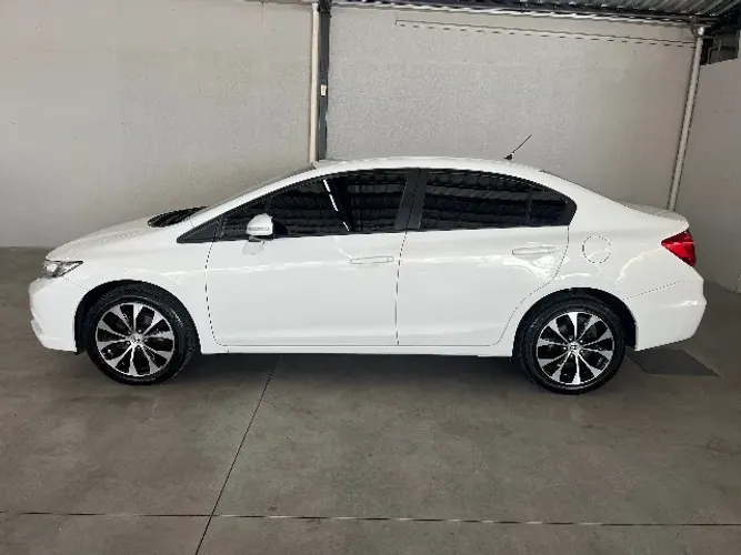Honda Civic Sedan LXR 2.0 Flexone 16V Aut. 4P 2016