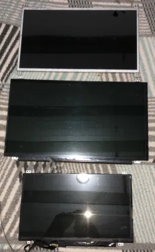 3 Telas de Notebook para Reposição (Acer / Samsung) - Leia a Descrição