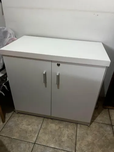 Armário duas portas branco EXCELENTE ESTADO!