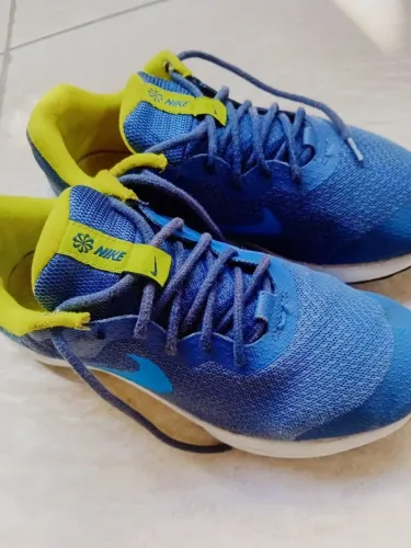 Tênis Nike revolution n36 original em ótimo estado