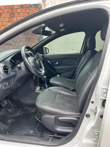 Renault Logan Iconic Flex 1.6 16V 4P AUT 2020