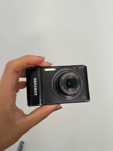 Câmera Samsung ST64