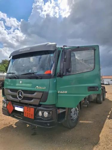 MERCEDES BENZ ATEGO 2426 6X2 TRUCK TRUCADO ANO 2015 MODELO 2016 SEM TANQUE
