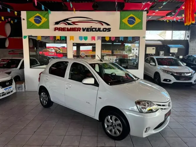 Toyota Etios X 1.3 Flex 16V 5P Mec. 2017