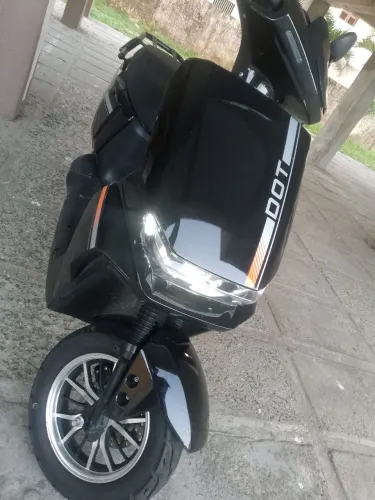 Dot preta elétrica com 1 mês de uso