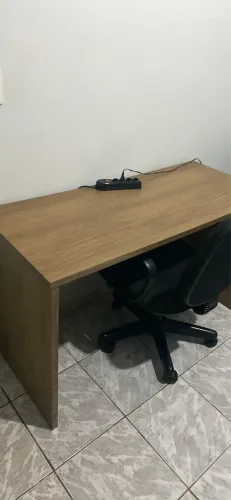 mesa e cadeira