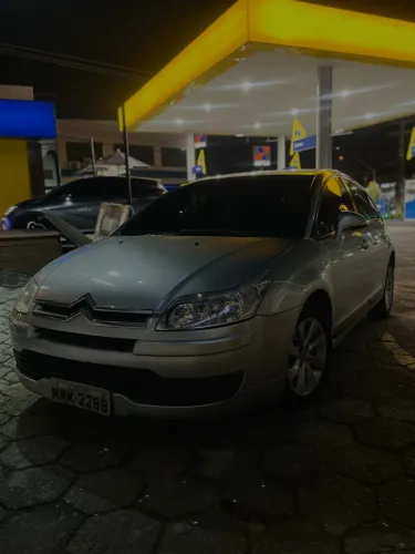 Citroen C4 GLX 2.0 Flex 16V 5P Mec. 2010