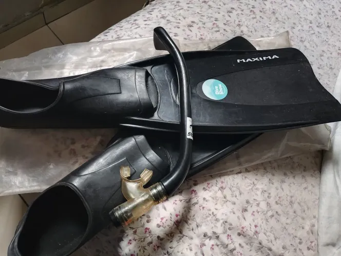 Vendo pé de pato + snork. Nunca usados SeaSub