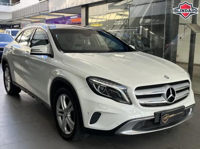 Mercedes-Benz GLA 200 Adv. 1.6/1.6 TB 16V Flex Aut. 2015
