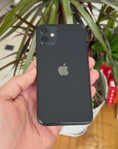 iPhone 11 preto 64gb Face ID ok aceito troca!