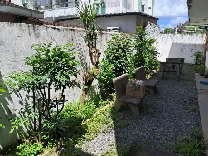 Sobrado para venda tem 114 metros quadrados com 3 quartos em Cordeiro - Recife - PE